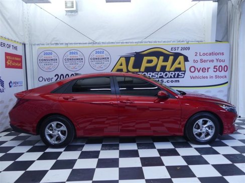 Used 2021 Hyundai Elantra SE image 26