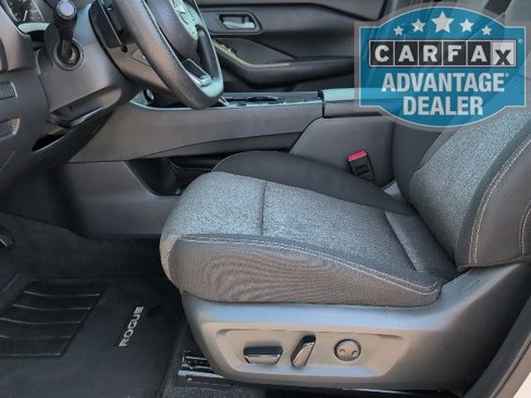 Used 2024 Nissan Rogue SV image 12