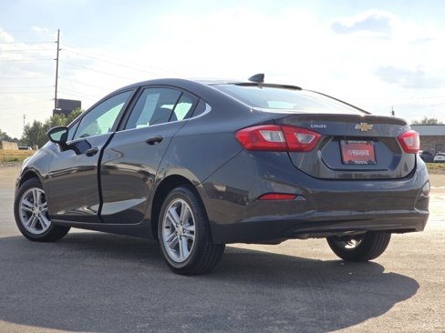 Used 2016 Chevrolet Cruze LT image 17