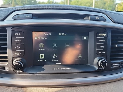 Used 2017 Kia Sorento LX w/ LX Convenience Package image 24