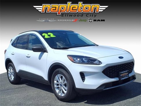 Used 2022 Ford Escape SE image 1