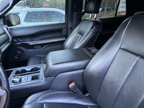Used 2019 Ford Expedition Max XLT w/ Equipment Group 202A image 13