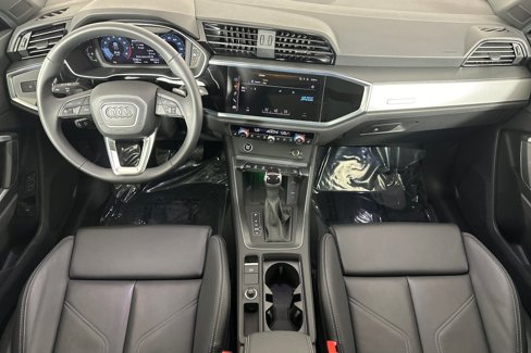 Certified 2024 Audi Q3 2.0T Premium Plus w/ Premium Plus Package image 12