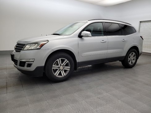 Used 2017 Chevrolet Traverse LT image 2