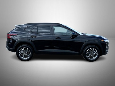 New 2026 Chevrolet Trax LT w/ Driver Confidence Package image 4