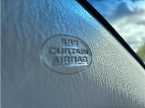 Used 2005 Toyota Corolla S image 20