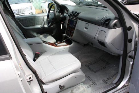 Used 2000 Mercedes-Benz ML 320 4MATIC image 16