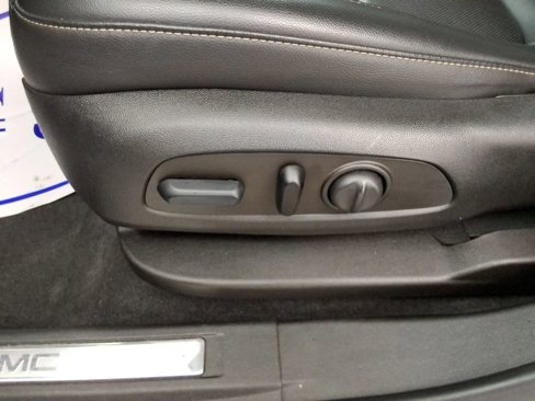 Used 2023 GMC Acadia SLT image 20