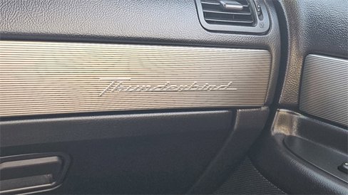 Used 2004 Ford Thunderbird image 22