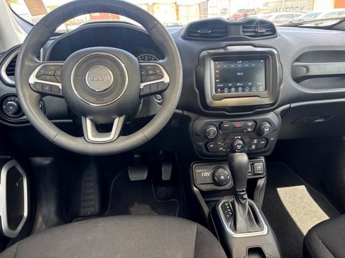 Used 2021 Jeep Renegade Latitude w/ Sun & Sound Group image 25
