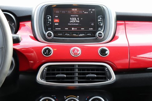 Used 2017 FIAT 500X Lounge image 18