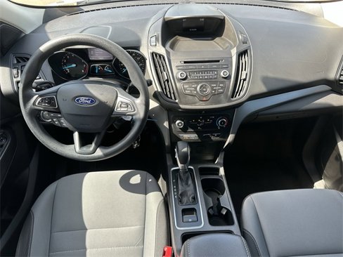 Used 2018 Ford Escape S image 9