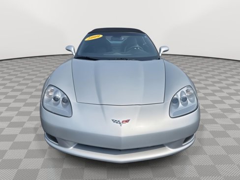 Used 2009 Chevrolet Corvette Convertible w/ Z51 Performance Package image 2