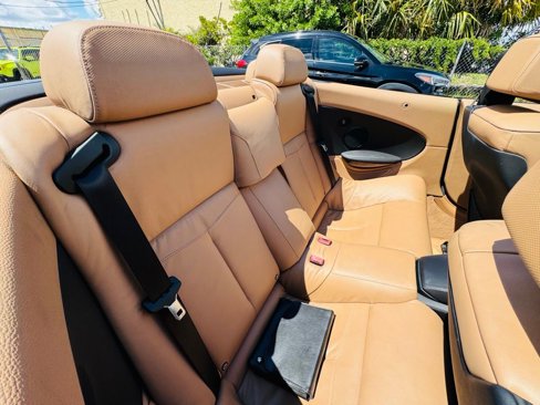 Used 2010 BMW 650i Convertible image 12