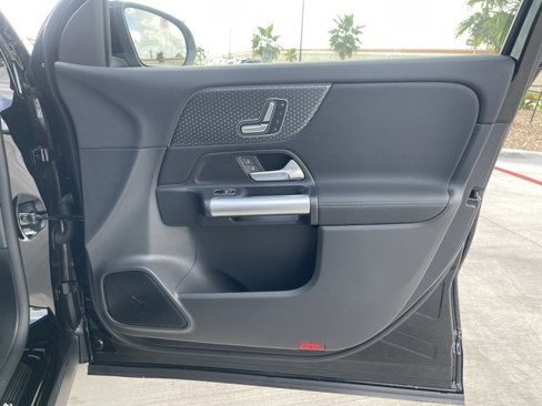 New 2025 Mercedes-Benz GLA 250 image 23