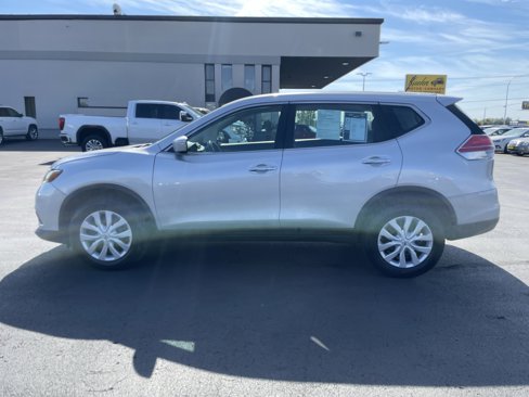 Used 2015 Nissan Rogue S image 5