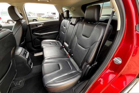 Used 2022 Ford Edge Titanium image 17