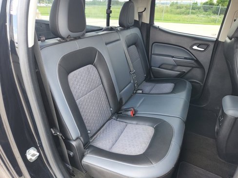 Used 2017 Chevrolet Colorado Z71 image 13