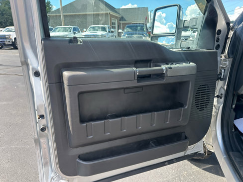 Used 2011 Ford F250 Lariat w/ Lariat Interior Pkg image 10