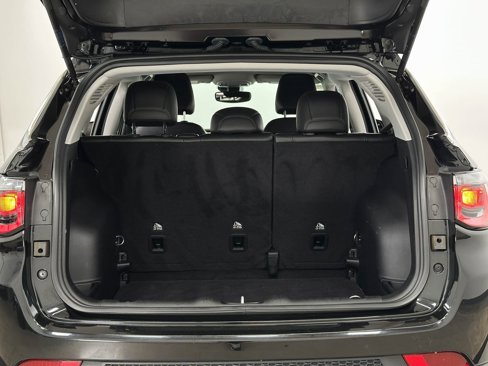 Certified 2022 Jeep Compass Limited image 18