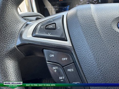 Used 2020 Ford Fusion SE image 5