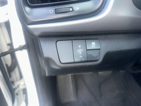 Used 2020 Kia Rio LX image 12
