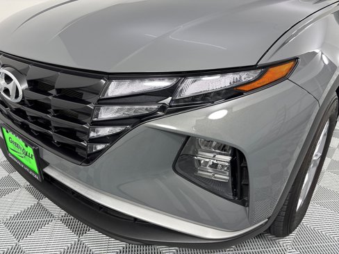 Used 2024 Hyundai Tucson SE image 11