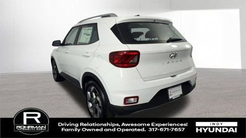 New 2025 Hyundai Venue SEL image 6