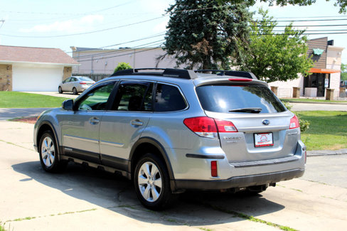 Used 2011 Subaru Outback 2.5i Limited image 7