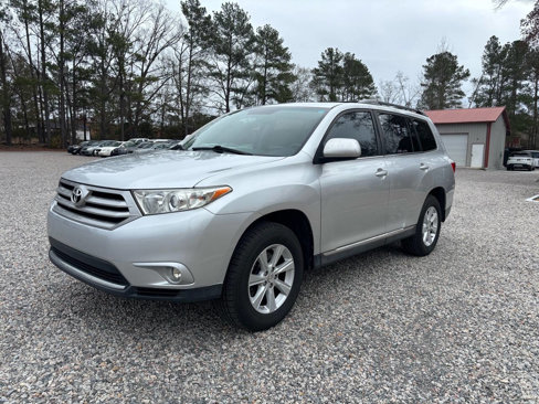 Used 2011 Toyota Highlander SE image 2