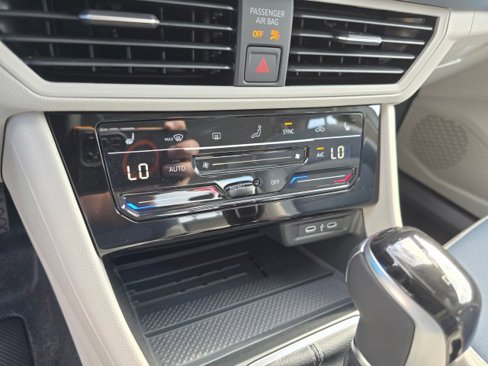 New 2025 Volkswagen Jetta SE image 34