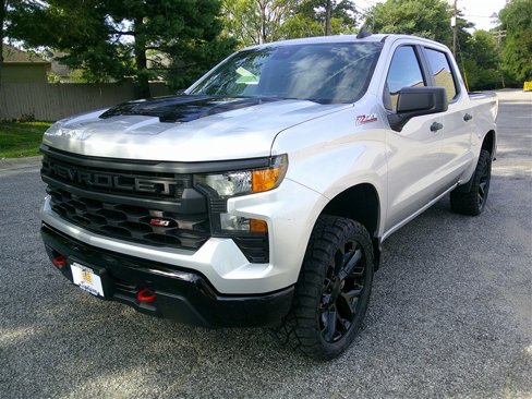Used 2022 Chevrolet Silverado 1500 Custom Trail Boss w/ LPO, Dark Essentials Package image 1
