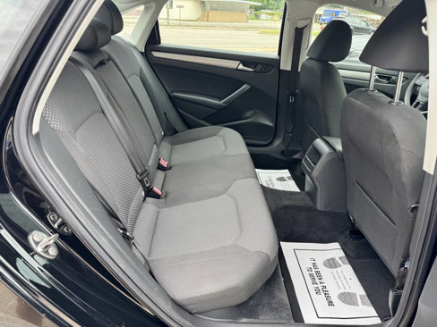 Used 2012 Volkswagen Passat 2.5 S image 13