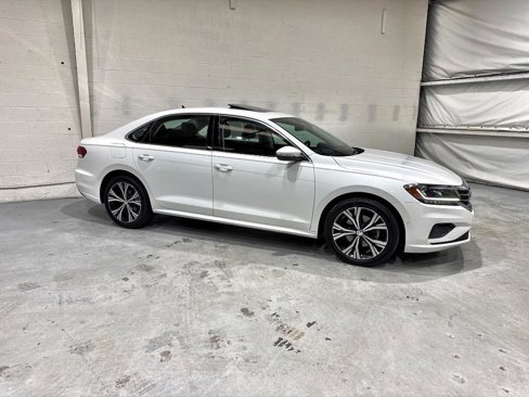 Used 2020 Volkswagen Passat 2.0T SEL image 7