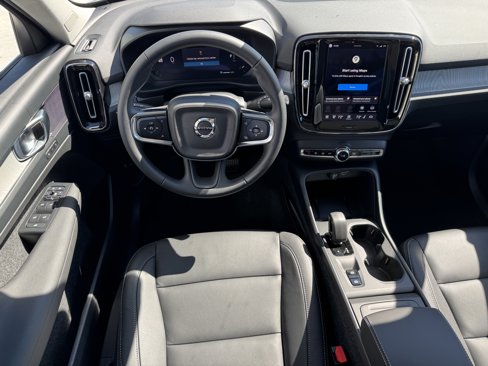 New 2026 Volvo XC40 B4 Core w/ Protection Package image 13
