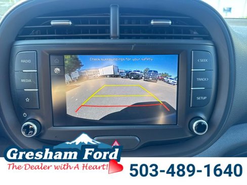 Used 2023 Kia Soul LX image 19