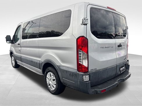 Used 2015 Ford Transit 150 XLT image 3