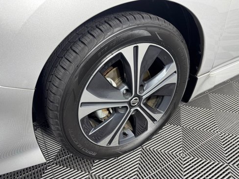 Used 2022 Nissan Leaf SV image 13