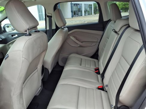 Used 2019 Ford Escape SEL image 9