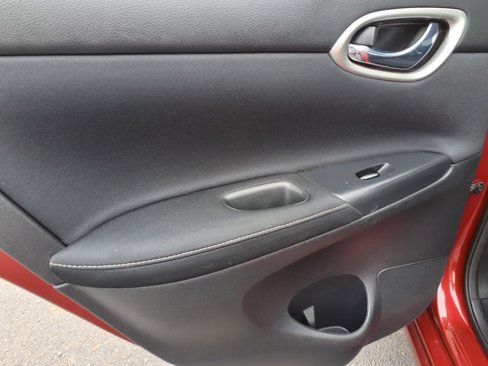 Used 2015 Nissan Sentra SV image 18