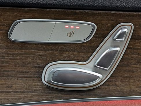 Used 2019 Mercedes-Benz C 300 Sedan image 24