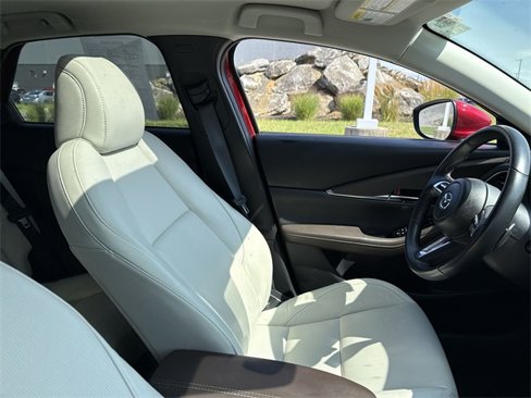 Used 2022 MAZDA CX-30 AWD 2.5 S w/ Premium Package image 12