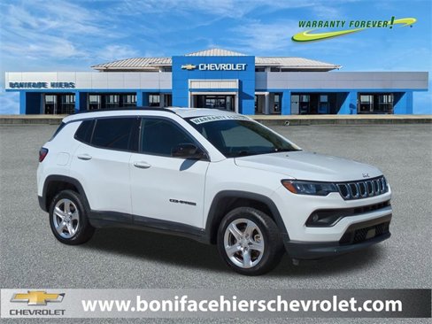 Used 2023 Jeep Compass Latitude image 1