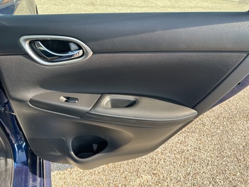 Used 2019 Nissan Sentra SR image 35