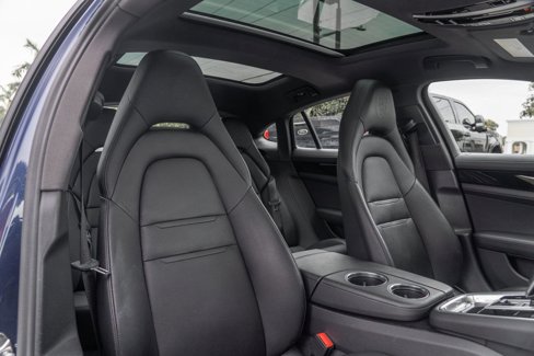 Used 2020 Porsche Panamera image 28