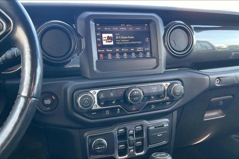 Used 2020 Jeep Wrangler Unlimited Sport image 5