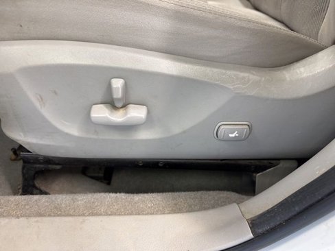 Used 2010 Subaru Forester 2.5X Premium image 16