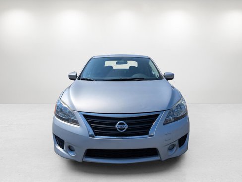 Used 2013 Nissan Sentra SR w/ Driver Pkg image 2