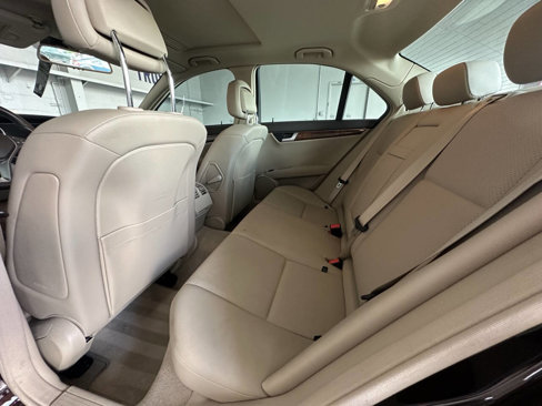 Used 2012 Mercedes-Benz C 250 Sedan image 22