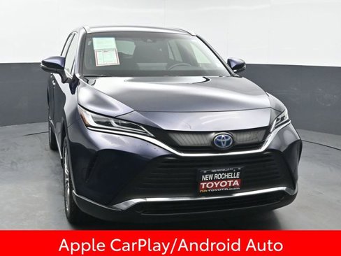 Certified 2022 Toyota Venza XLE image 10